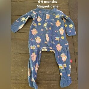 Magnetic Me. School pattern size 6-9 months